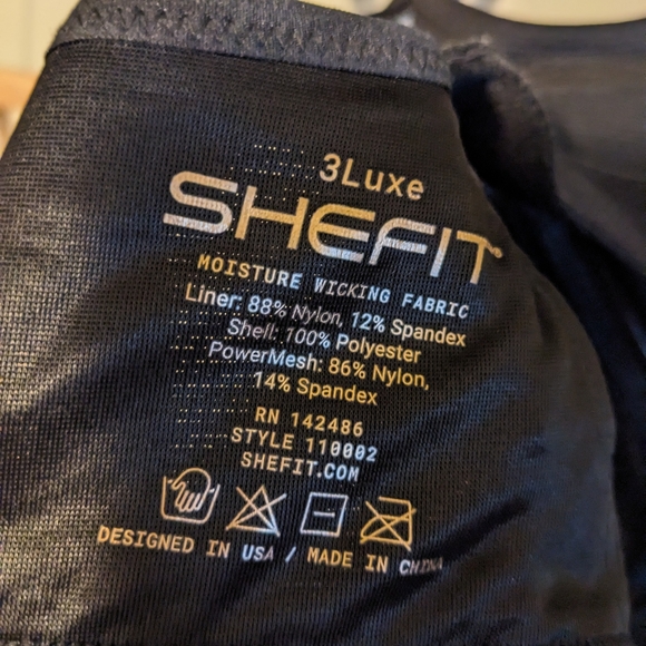 SHEFIT Sports Workout Yoga Bra 3 LUXE.   #4 - Picture 2 of 4